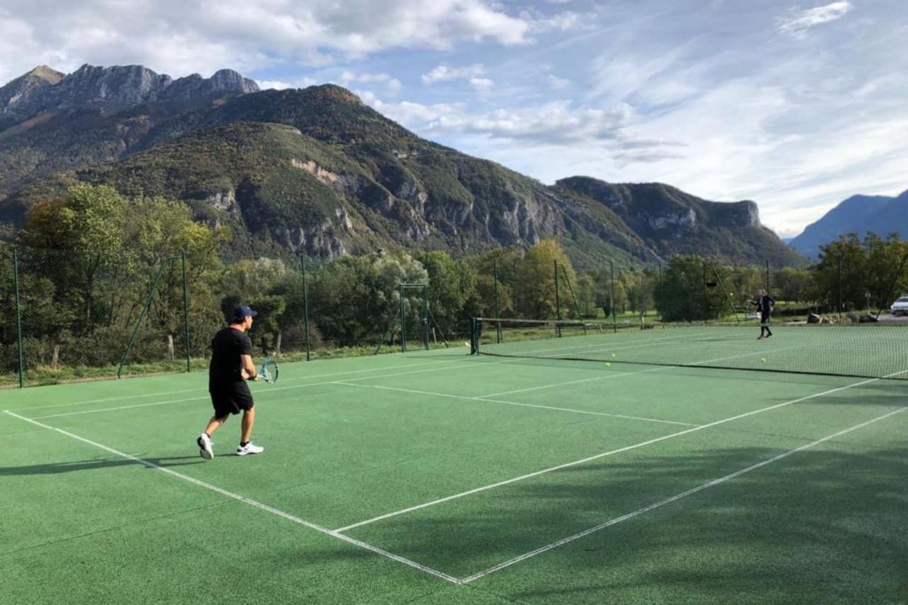 The Green Fee Close To The Golf Course And 5 Minutes From The Lake Giez Exteriér fotografie